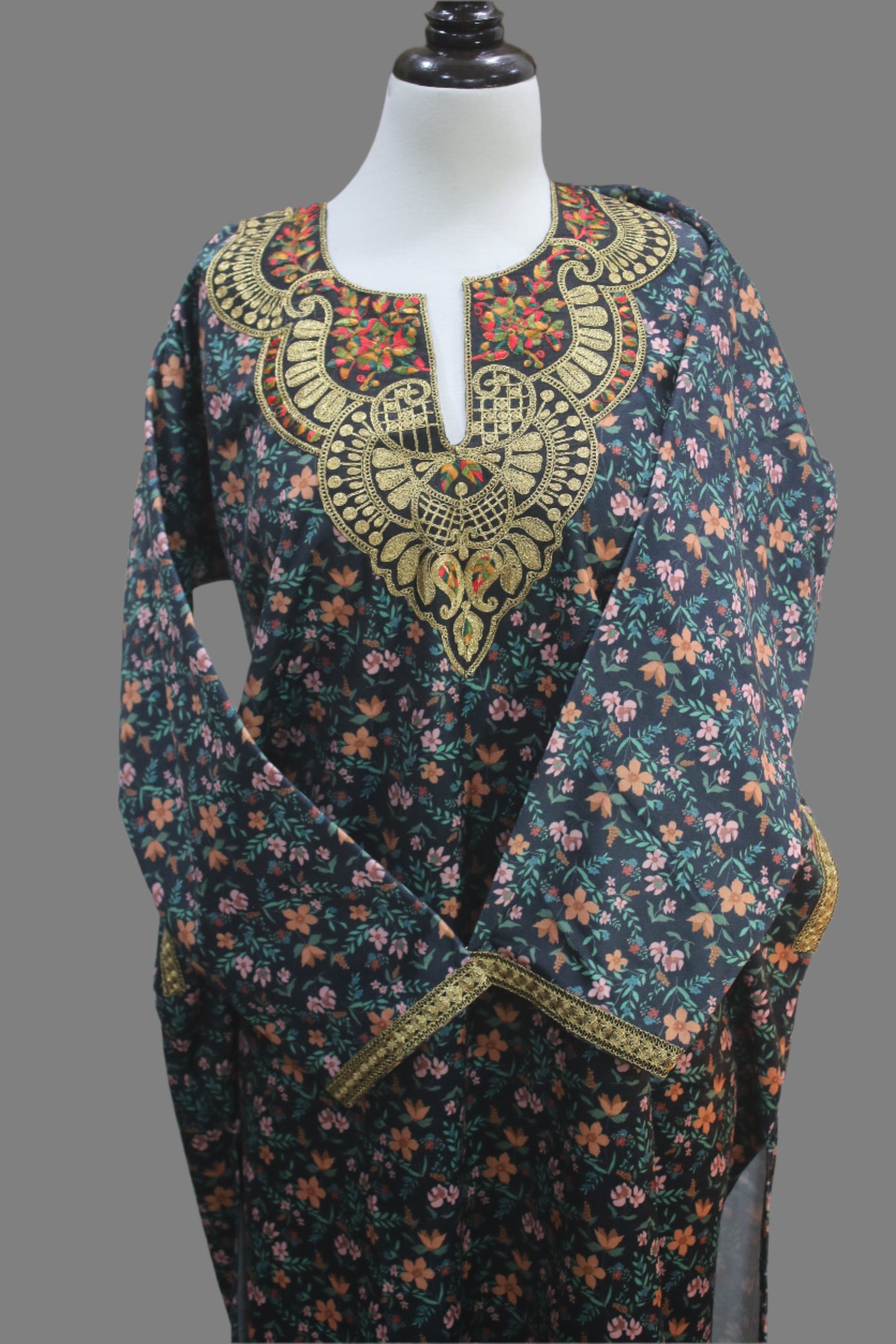 Traditional Kashmiri Clothing