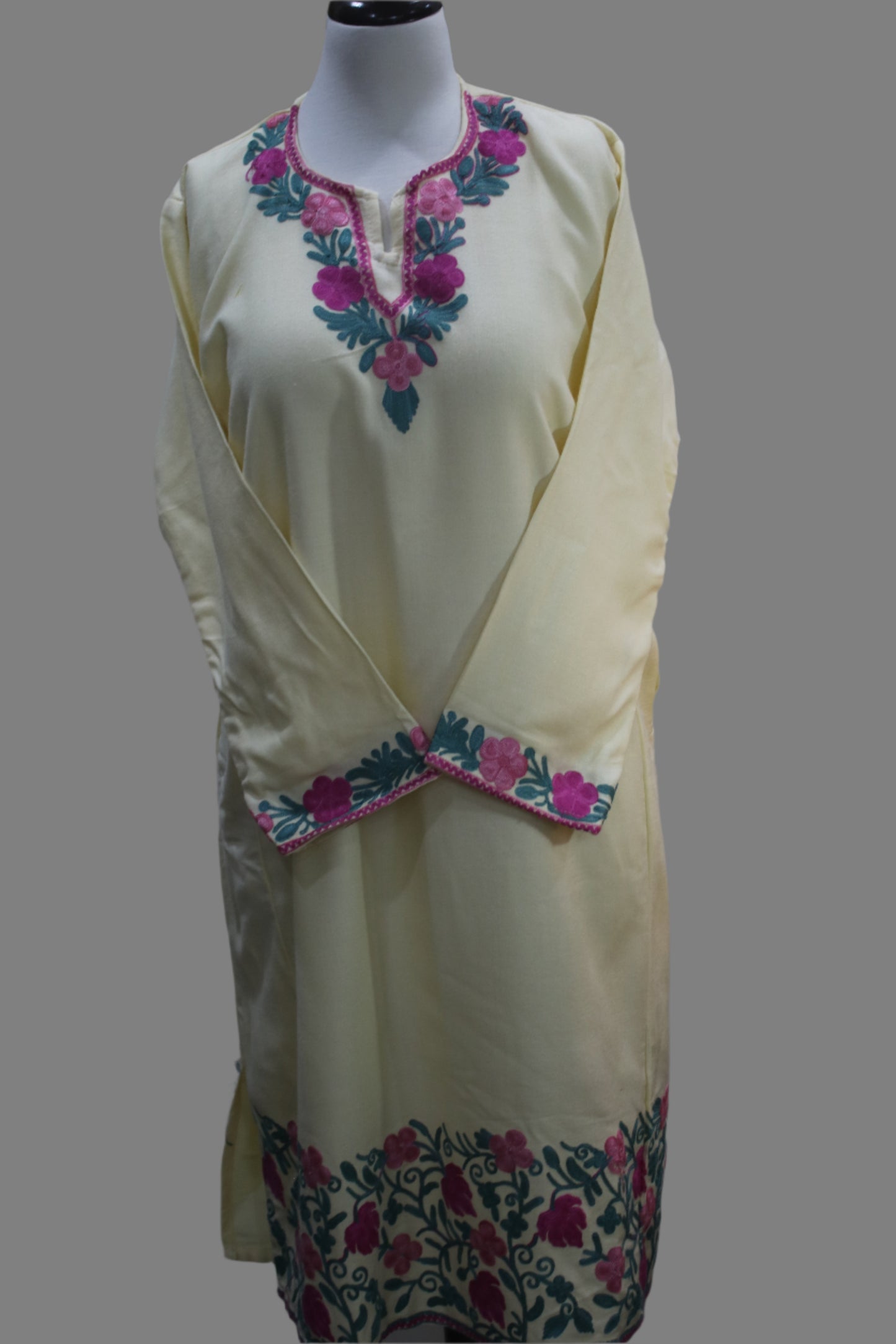 Traditional kashmiri Clothing